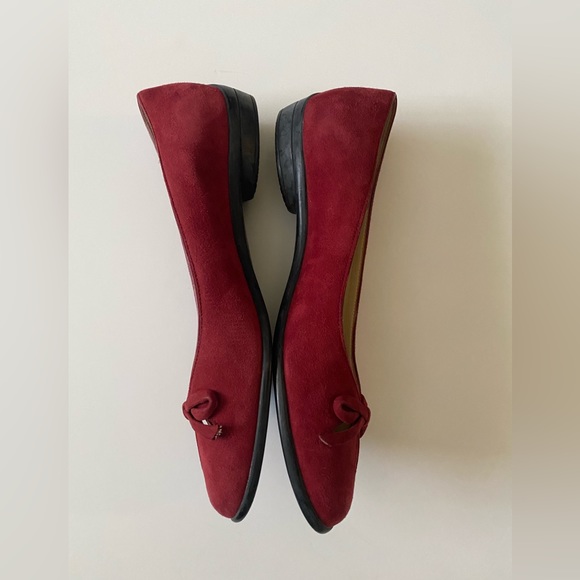 SALVATORE FERRAEGAMO Burgundy Suede Bow Accents Flats women’s size 7B - Picture 3 of 10